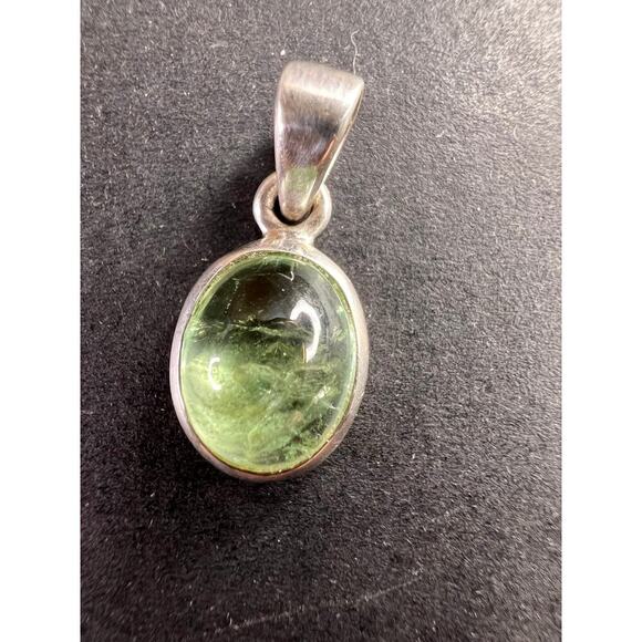 NEW Seafoam green gem tourmaline sterling silver pendant 1.72 grams - Picture 7 of 9